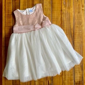 Girls dress